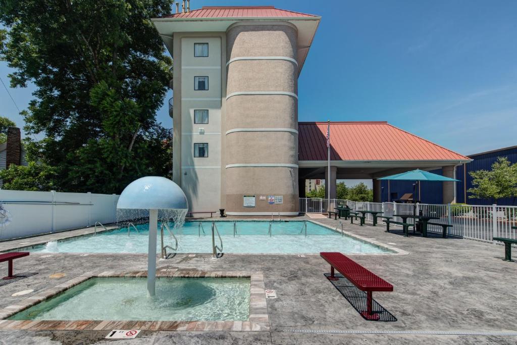 River Bend Inn – Pigeon Forge